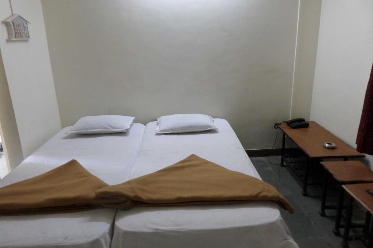 Parvat Lodge Ahmednagar Dış mekan fotoğraf